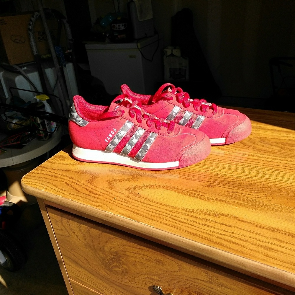 Shoes - Picture 3 of 6